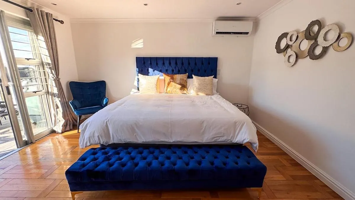 Urban Oasis Penthouse-Jacuzzi! Villa Cape Town 0*,